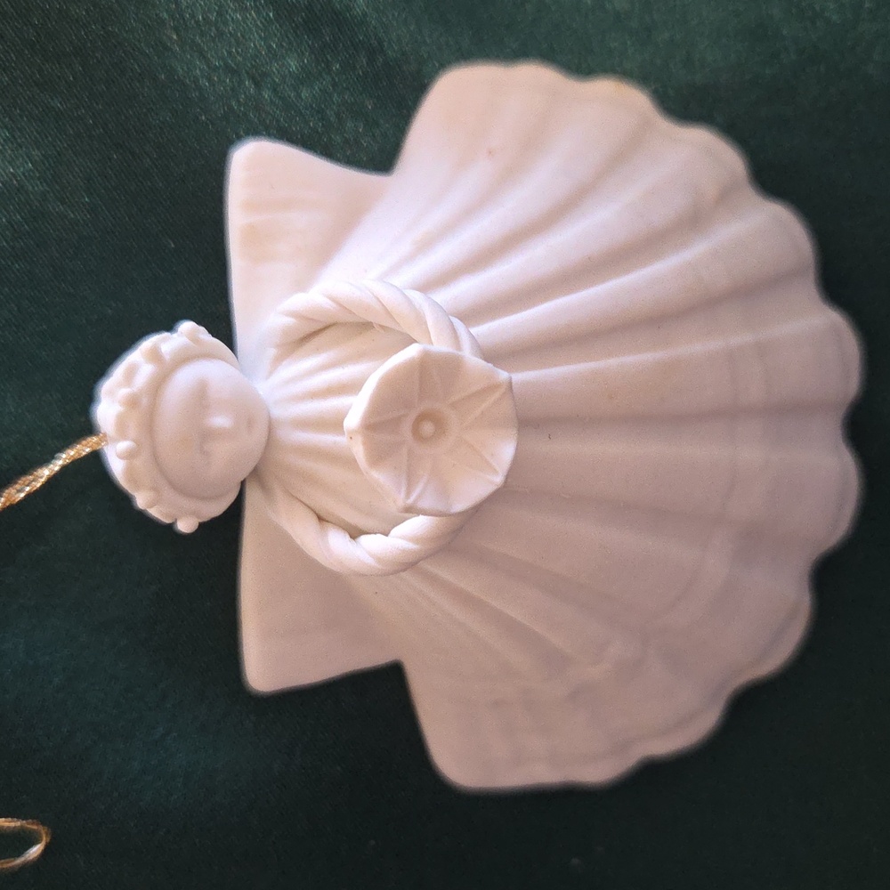 Morning Glory Angel Ornament/Figurine 1996. Made In The USA.